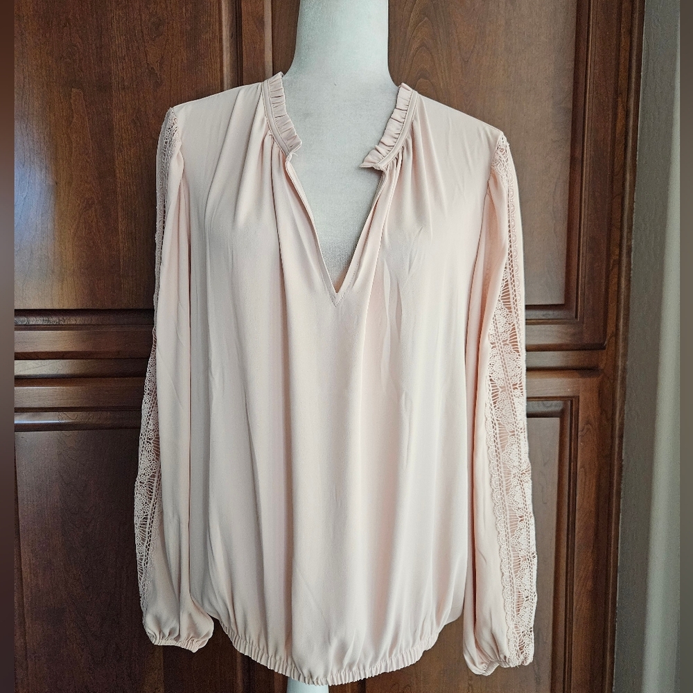 White House Black Market NWT Ruffled Blouse
